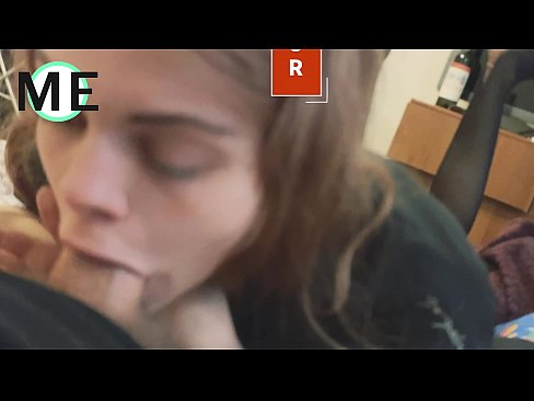 ❤️ Кур за грло, искинати гаќички и искинати штикли убаво да се запознаат ❤ Прекрасно порно кај нас ❌️❤